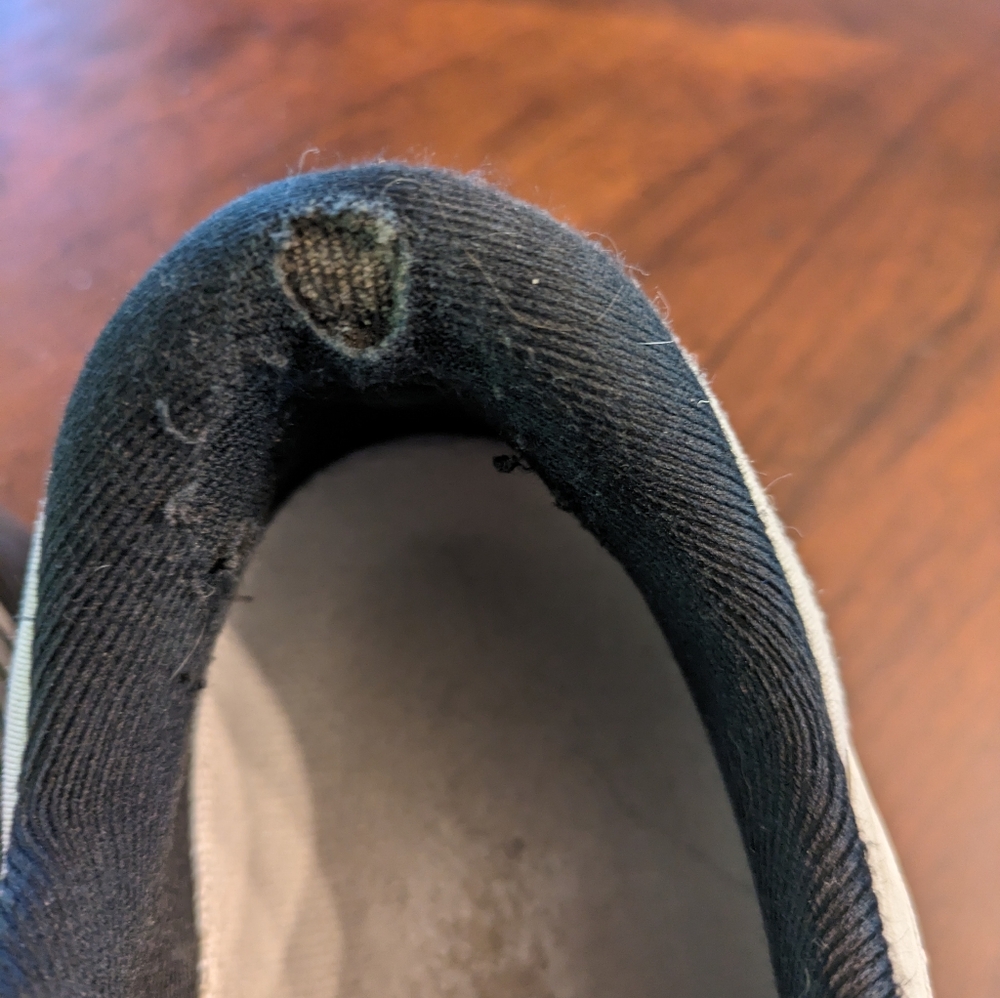 Brooks Sneakers View 5